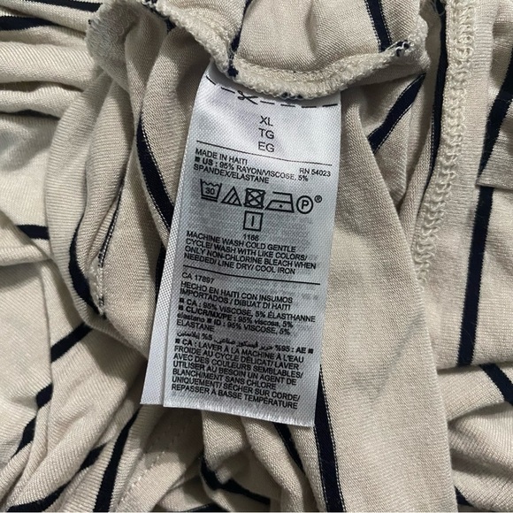 Old Navy Tan Black Striped Luxe 3/4 Sleeve Soft Top - Picture 5 of 5